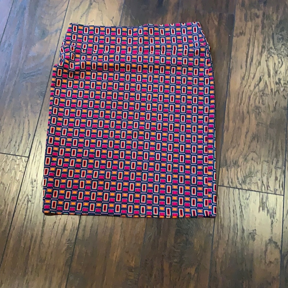 Geometric Lularoe Cassie skirt by